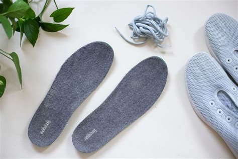 How to Clean the Insoles of Your Shoes